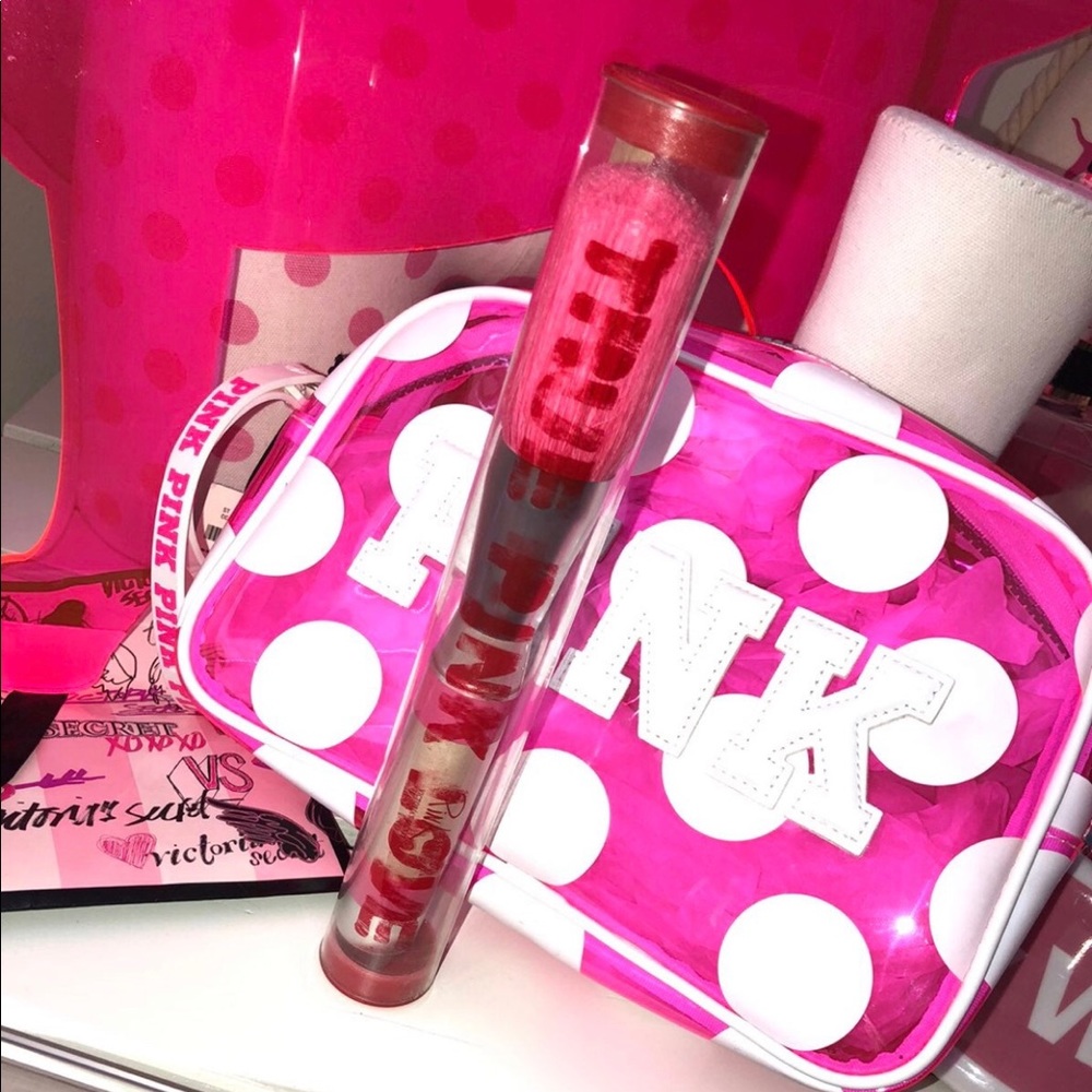 Victoria’s Secret Pink Rare Luminous Powder Brush